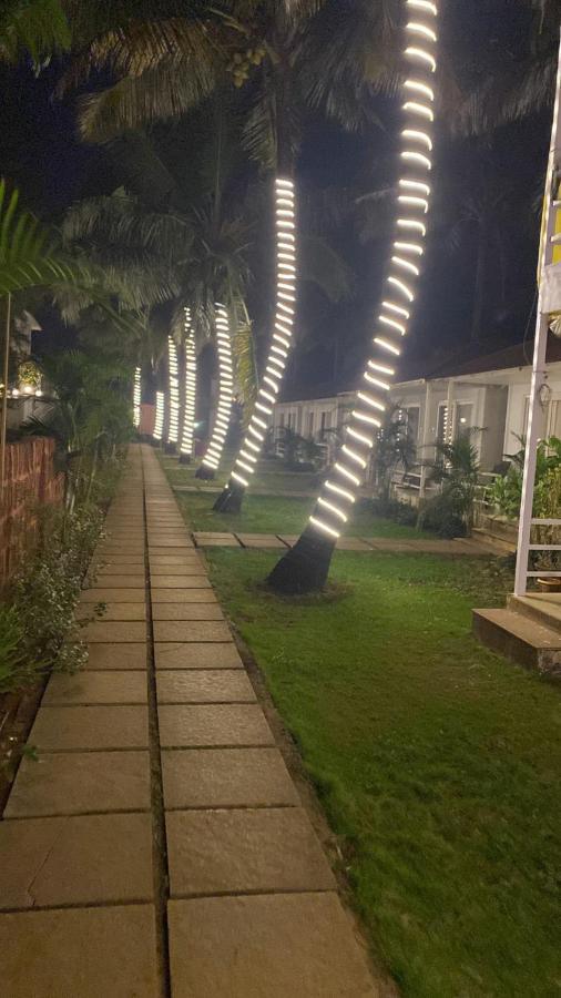 Arabian Sea Beach Resort Morjim Esterno foto