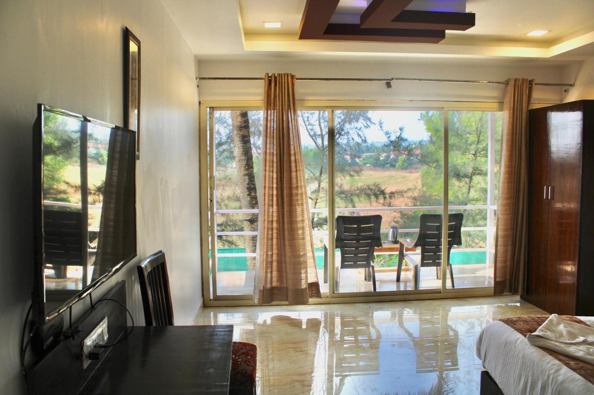 Arabian Sea Beach Resort Morjim Esterno foto