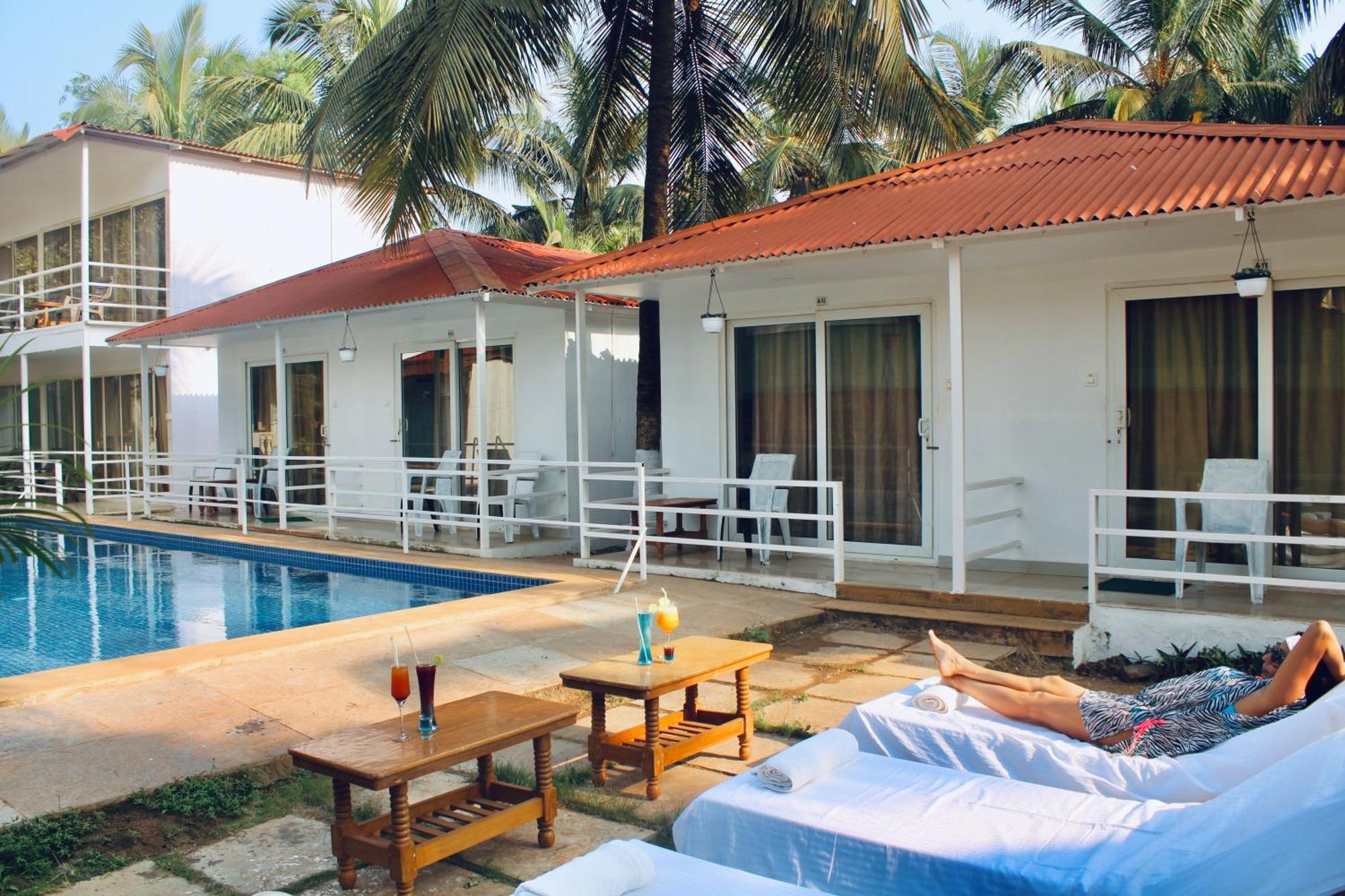 Arabian Sea Beach Resort Morjim Esterno foto