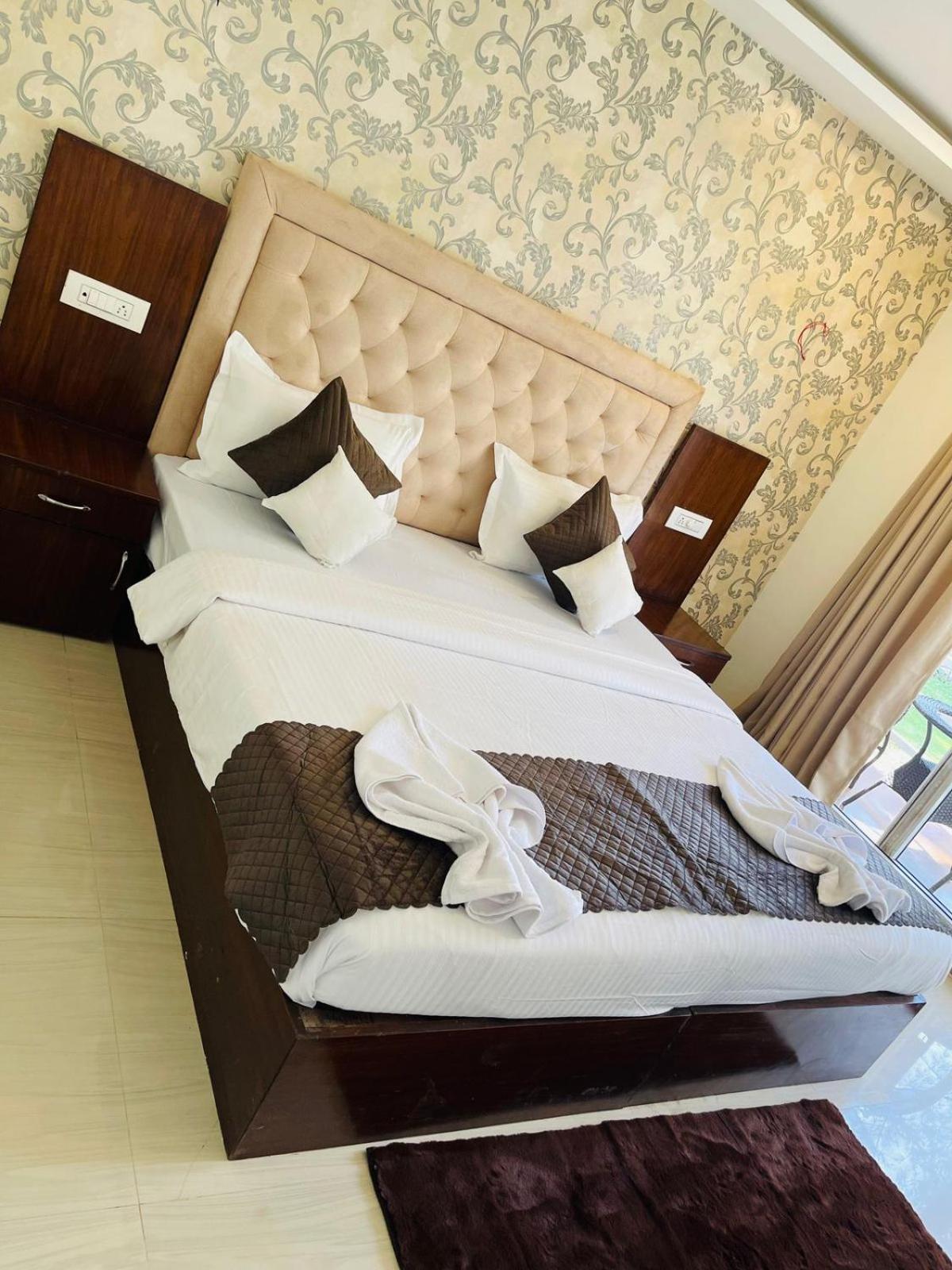 Arabian Sea Beach Resort Morjim Esterno foto
