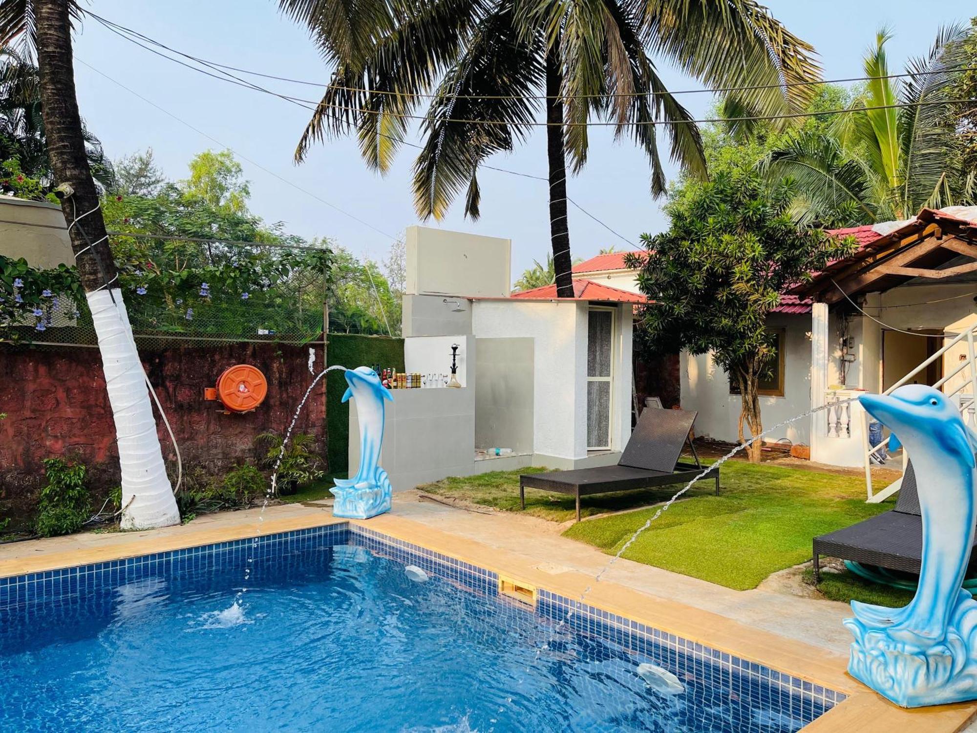 Arabian Sea Beach Resort Morjim Esterno foto